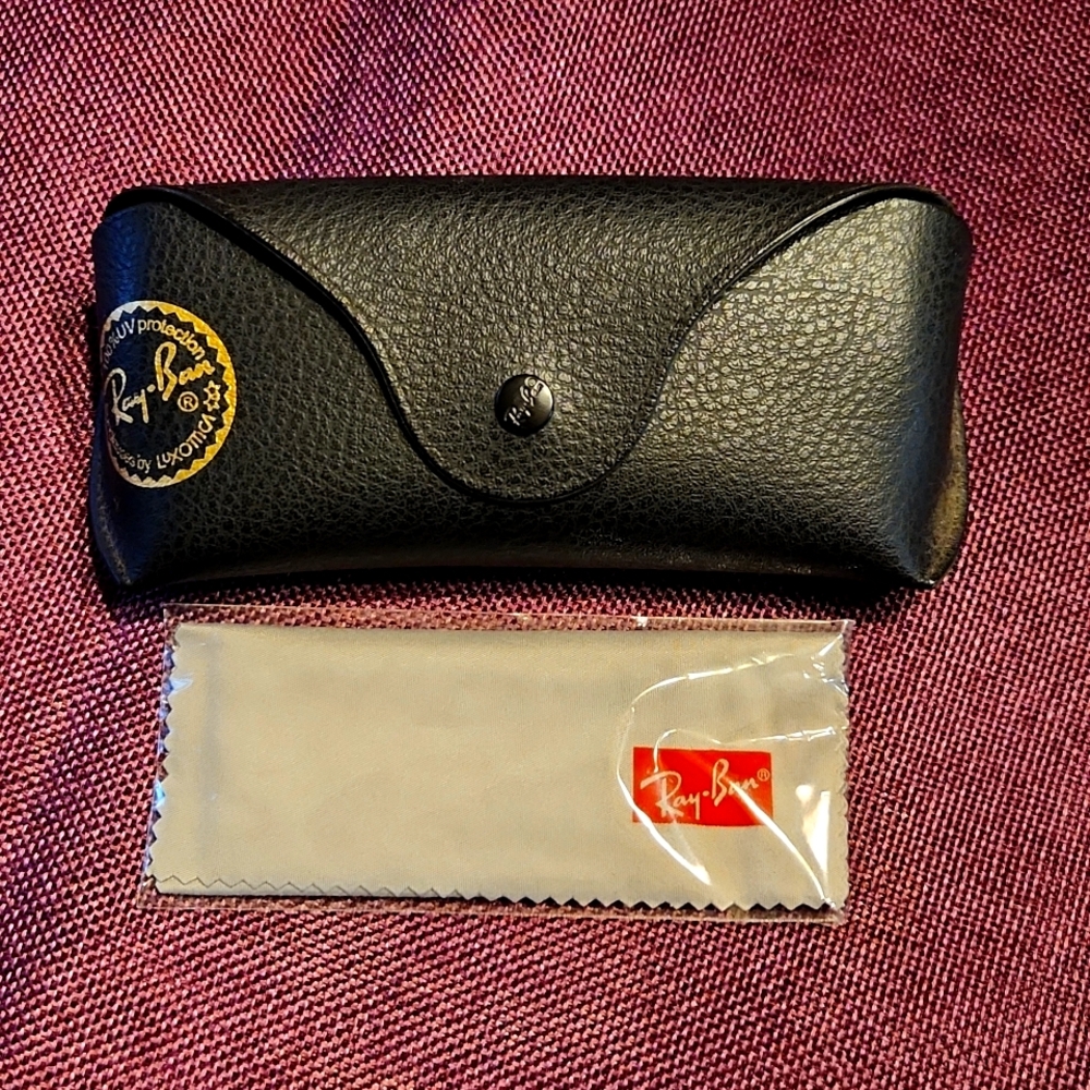 ‼️3 for $15‼️👓 Ray Ban Glasses Case 👓